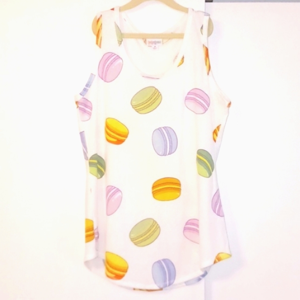 LuLaRoe "Macaroon" Tank Top in Size M